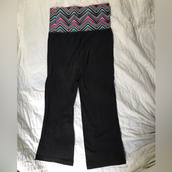 Yoga capris pants - Picture 2 of 3